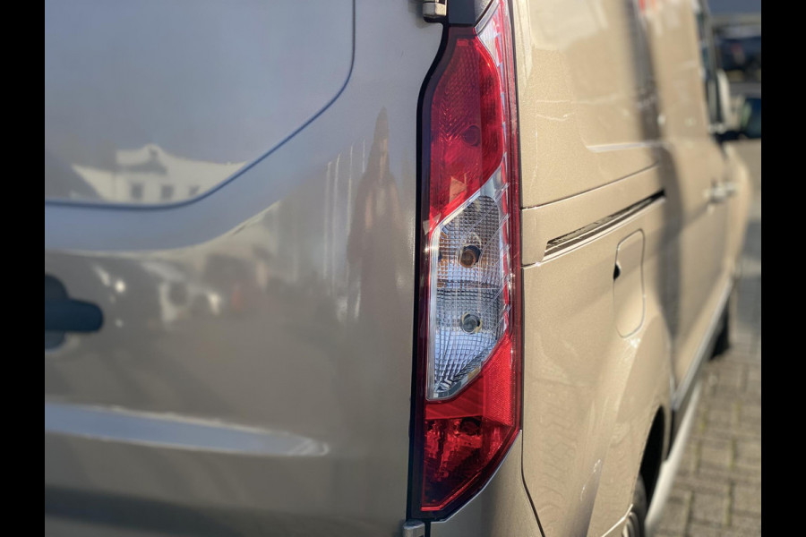 Ford Transit Connect 1.5 EcoBlue L2 Limited Zuid | 120pk | Navigatie | Trekhaak | Camera | Cruise Control | Stoel met bank Ford Transit Connect 1.5 EcoBlue L2 Limited Zuid | 120pk | Navigatie | Trekhaak | Camera | Cruise Control | Stoel met bank