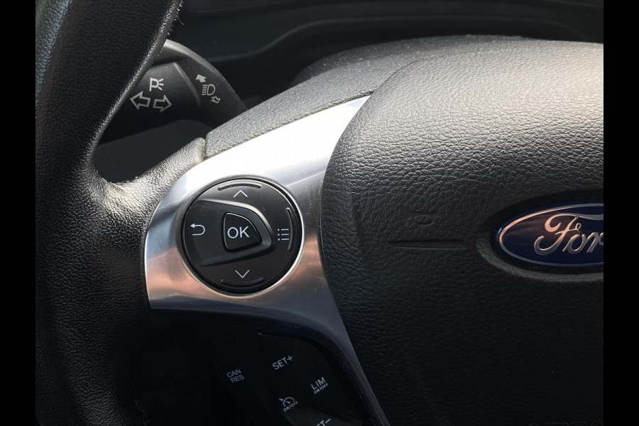 Ford Transit Connect 1.5 EcoBlue L2 Limited Zuid | 120pk | Navigatie | Trekhaak | Camera | Cruise Control | Stoel met bank Ford Transit Connect 1.5 EcoBlue L2 Limited Zuid | 120pk | Navigatie | Trekhaak | Camera | Cruise Control | Stoel met bank