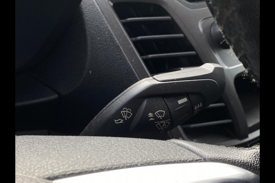 Ford Transit Connect 1.5 EcoBlue L2 Limited Zuid | 120pk | Navigatie | Trekhaak | Camera | Cruise Control | Stoel met bank Ford Transit Connect 1.5 EcoBlue L2 Limited Zuid | 120pk | Navigatie | Trekhaak | Camera | Cruise Control | Stoel met bank