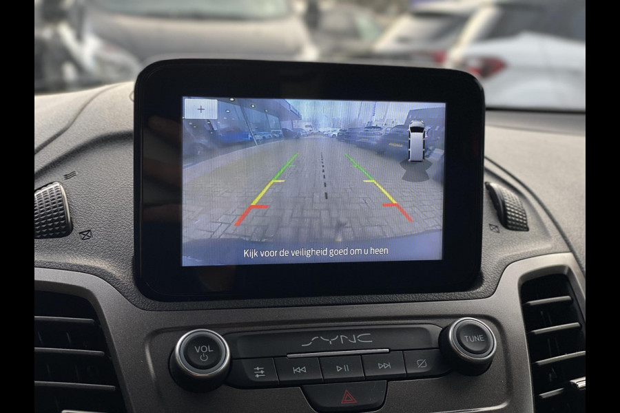 Ford Transit Connect 1.5 EcoBlue L2 Limited Zuid | 120pk | Navigatie | Trekhaak | Camera | Cruise Control | Stoel met bank Ford Transit Connect 1.5 EcoBlue L2 Limited Zuid | 120pk | Navigatie | Trekhaak | Camera | Cruise Control | Stoel met bank