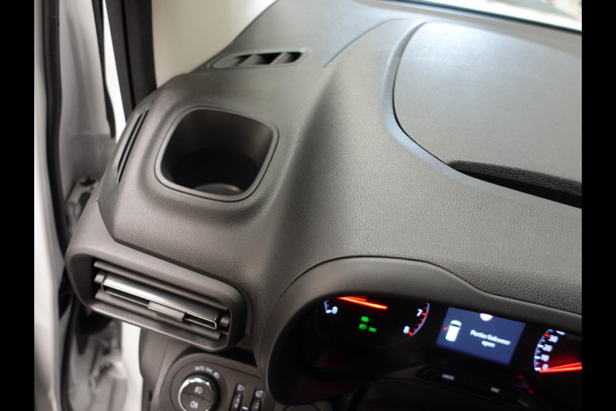 Opel Combo 130pk L1 Sport Edition Automaat Airco Navi Trekhaak LM Velgen Parkeersensoren Cruise