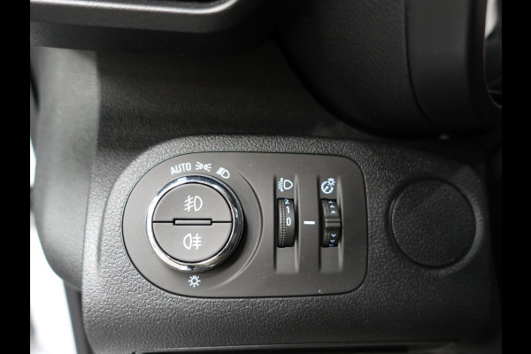 Opel Combo 130pk L1 Sport Edition Automaat Airco Navi Trekhaak LM Velgen Parkeersensoren Cruise