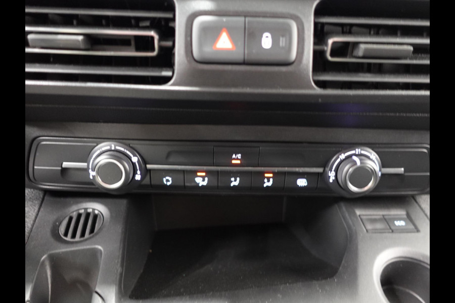 Opel Combo 130pk L1 Sport Edition Automaat Airco Navi Trekhaak LM Velgen Parkeersensoren Cruise