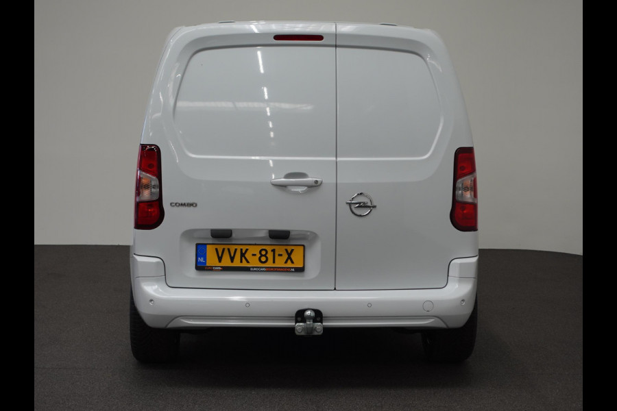 Opel Combo 130pk L1 Sport Edition Automaat Airco Navi Trekhaak LM Velgen Parkeersensoren Cruise