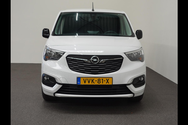Opel Combo 130pk L1 Sport Edition Automaat Airco Navi Trekhaak LM Velgen Parkeersensoren Cruise