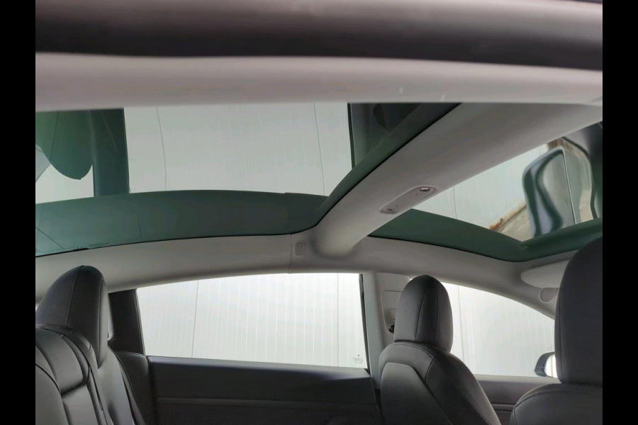 Tesla Model 3 Range Plus RWD | Autopilot | Panorama | Trekhaak |