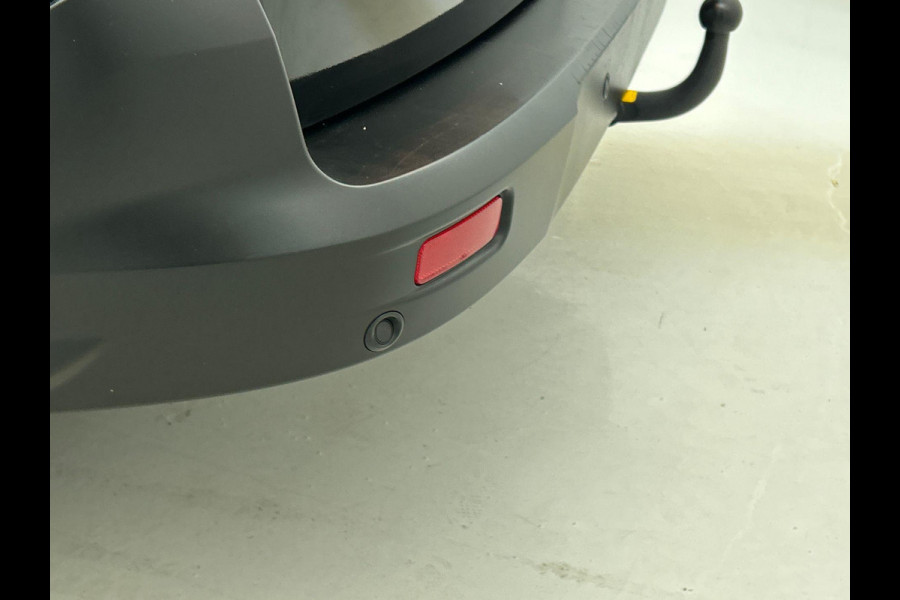 Ford Transit Connect 100pk L2 Trend Automaat Navi Trekhaak Navi PDC achter Camera Cruise Control