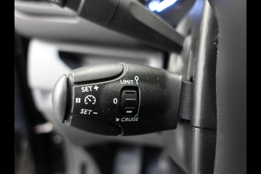 Opel Vivaro 1.5 CDTI L3H1 Dubbele Cabine Edition Airco Navigatie Bluetooth Parkeersensoren 6-Zits Camera