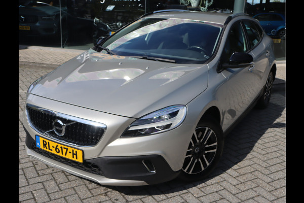 Volvo V40 Cross Country 1.5 T3 Momentum Automaat