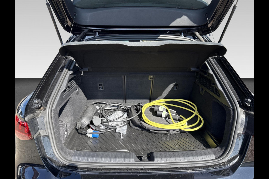 Audi A3 Sportback 40 TFSI e Advanced edition | virtual cockpit | Apple Car Play / Android Auto | stoelverwarming | standkachel |