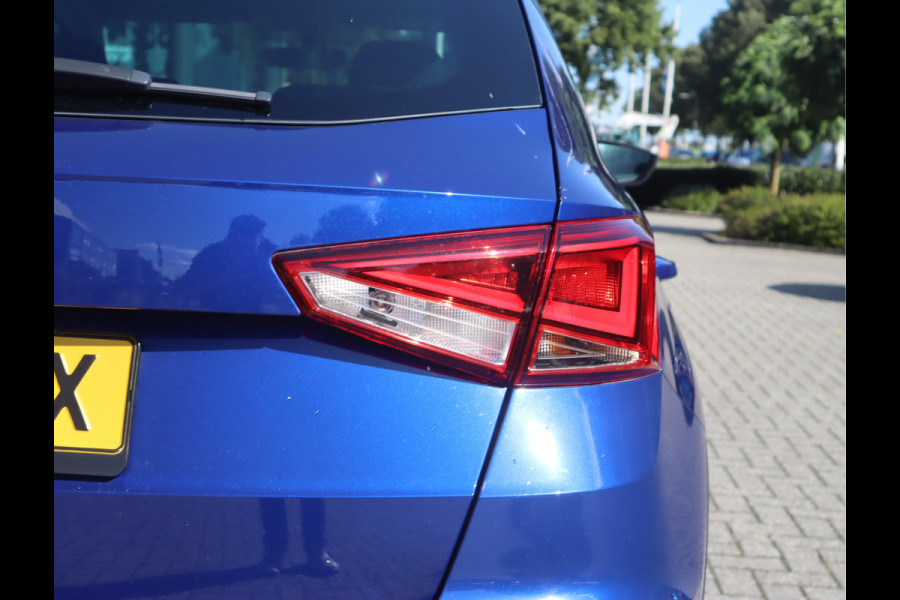 Seat Arona 1.0 TSI Style Business Intense Seat Arona 1.0 TSI Style Business Intense