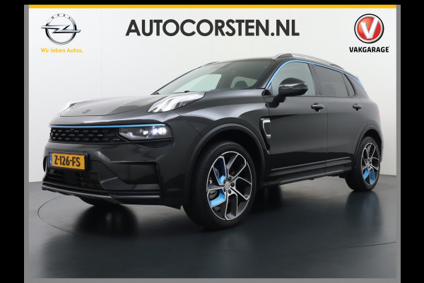 Lynk & Co 01 ZWARTE HEMELBEKLEDING 1.5 PHEV AUT-7 261pk Pano-Schuif-K-dak 20" 360°Camera Apple Carplay Android Auto Adaptive-Cruise Navi Pdc  Elek.Memory.Stoel File assistent Dodehoek detector Elektrisch bedienbare achterklep Rijstrooksensor Wifi Verkeersbord detectie 425Nm koppel 3,7kw laadvermogen A-label Euro 6 Hybride Benzine/Elektrisch rijden tot ca.69km 1.800kg trekvermogen