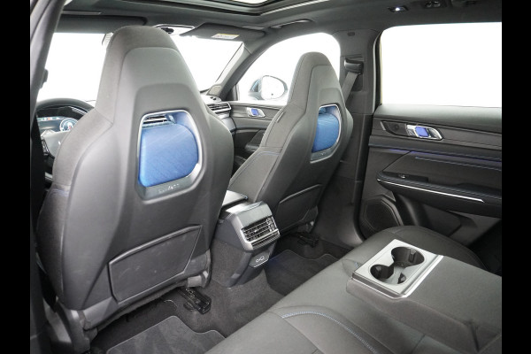 Lynk & Co 01 ZWARTE HEMELBEKLEDING 1.5 PHEV AUT-7 261pk Pano-Schuif-K-dak 20" 360°Camera Apple Carplay Android Auto Adaptive-Cruise Navi Pdc  Elek.Memory.Stoel File assistent Dodehoek detector Elektrisch bedienbare achterklep Rijstrooksensor Wifi Verkeersbord detectie 425Nm koppel 3,7kw laadvermogen A-label Euro 6 Hybride Benzine/Elektrisch rijden tot ca.69km 1.800kg trekvermogen