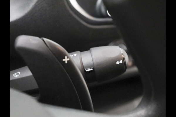 Peugeot Expert 2.0 145pk L3 Automaat Airco Navigatie Cruise control Trekaak 3 zits Carplay