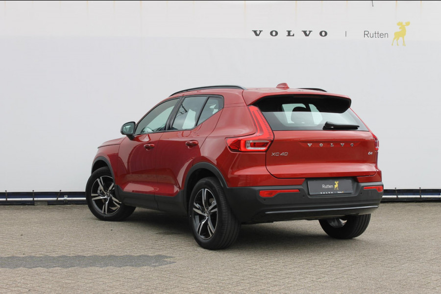 Volvo XC40 B4 211PK Automaat Plus Dark Google Infotainment / Semi elektrisch wegklapbare trekhaak / Verwarmbare voorruit / Harman Kardon Audio installatie / Elektrisch bedienbare voorstoelen