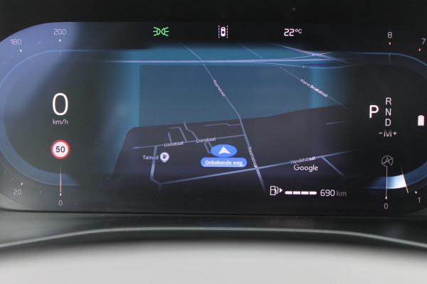 Volvo XC40 B4 211PK Automaat Plus Dark Google Infotainment / Semi elektrisch wegklapbare trekhaak / Verwarmbare voorruit / Harman Kardon Audio installatie / Elektrisch bedienbare voorstoelen