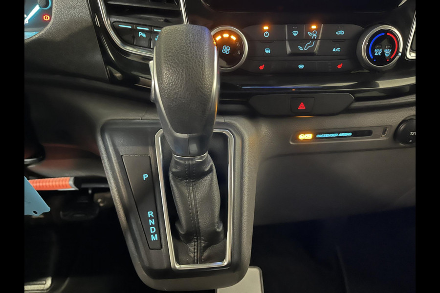 Ford Transit Custom 300 2.0 TDCI L2H1 Limited Dubbele cabine Navi| Airco| 2 Schuifdeuren | Trekhaak| PDC| Carplay| DAB| Ford Transit Custom 300 2.0 TDCI L2H1 Limited Dubbele cabine Navi| Airco| 2 Schuifdeuren | Trekhaak| PDC| Carplay| DAB|