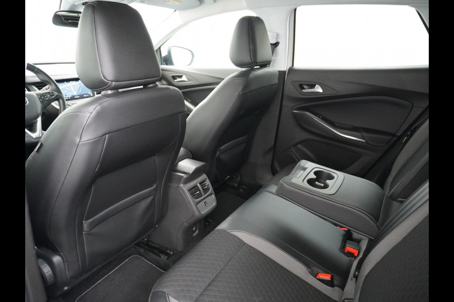 Opel Grandland X 1.2Turbo 131PK AUT-8 Navi Camera Apple Carplay Android Auto Ecc AGR-Comfort Stoel Cruise Control Business Executive DAB Elek.Achterklep 1e Eigenaar Dealeronderhouden Orig.NLse auto