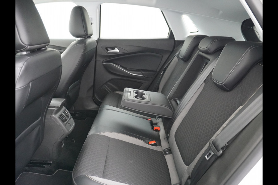 Opel Grandland X 1.2Turbo 131PK AUT-8 Navi Camera Apple Carplay Android Auto Ecc AGR-Comfort Stoel Cruise Control Business Executive DAB Elek.Achterklep 1e Eigenaar Dealeronderhouden Orig.NLse auto