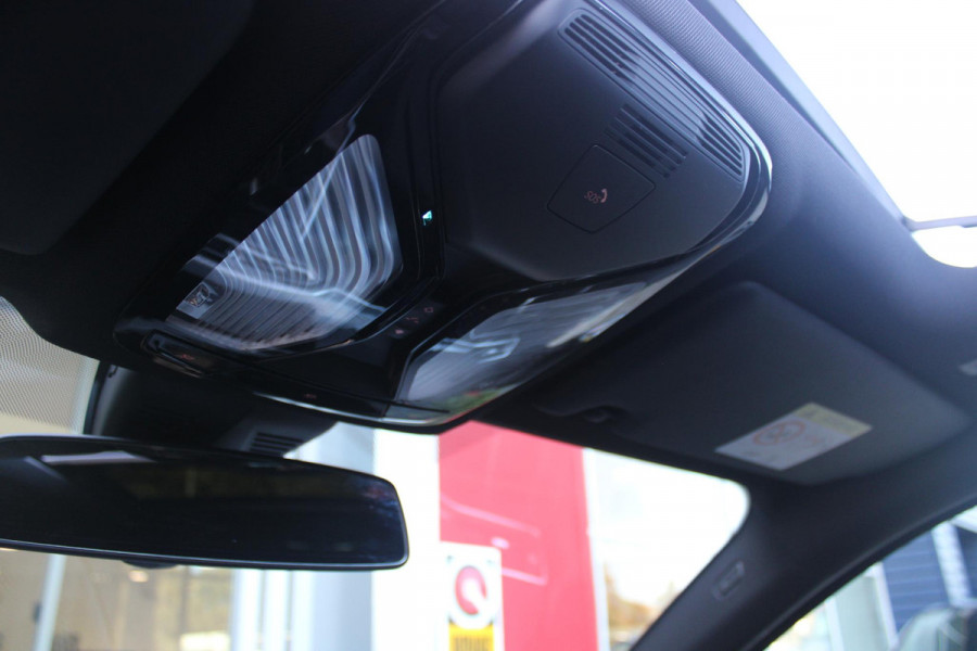 BMW 3 Serie Touring 320e 205PK M-SPORT | PANORAMISCH SCHUIF/KANTEL DAK | M-SPORT PAKKET INTERIEUR/EXTERIEUR | SFEER VERLICHTING | ELEKTRISCH BEDIENBARE VOORSTOELEN MET GEHEUGEN OP DE BESTUURDERSSTOEL | STOEL VERWARMING | HEAD UP DISPLAY | CRUISE CONTROL | NAVIGATIE | DRAADLOZE APPLE CARPLAY/ANDROID AUTO | DRAADLOZE TELEFOONLADER | 18" LICHTMETALEN VELGEN M-SPORT | 360° CAMERA | BMW LIVE DASHBOARD PROFESSIONAL | COMFORT ACCESS | SHADOW LINE PAKKET | FULL LED KOPLAMPEN | NAVIGATIE | CLIMATE CONTROL ACHTERIN |