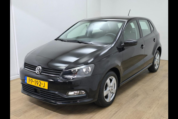 Volkswagen Polo Occasion 1.0 Business R met sportvelgen en bluetooth connecten | Tweedehands Volkswagen Polo zwart met airco | ALJ