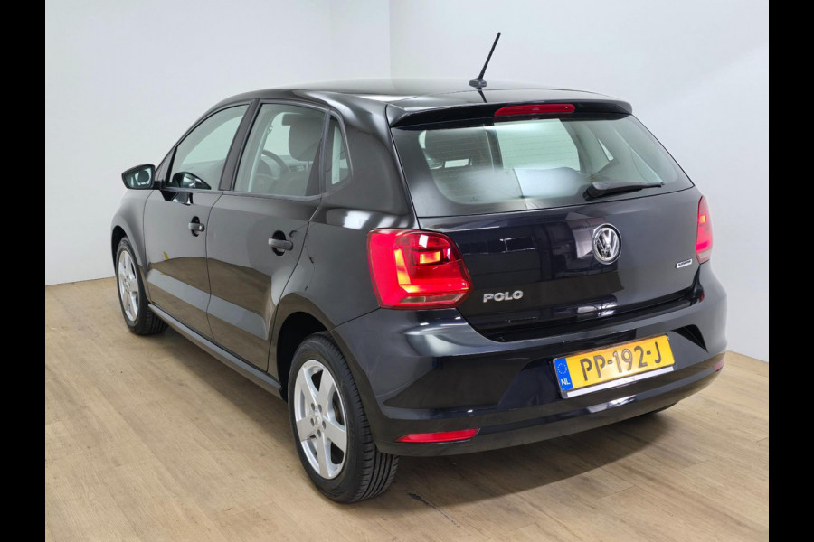 Volkswagen Polo Occasion 1.0 Business R met sportvelgen en bluetooth connecten | Tweedehands Volkswagen Polo zwart met airco | ALJ