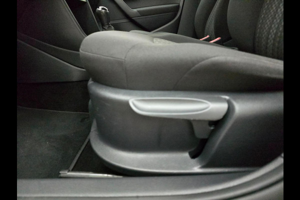 Volkswagen Polo Occasion 1.0 Business R met sportvelgen en bluetooth connecten | Tweedehands Volkswagen Polo zwart met airco | ALJ