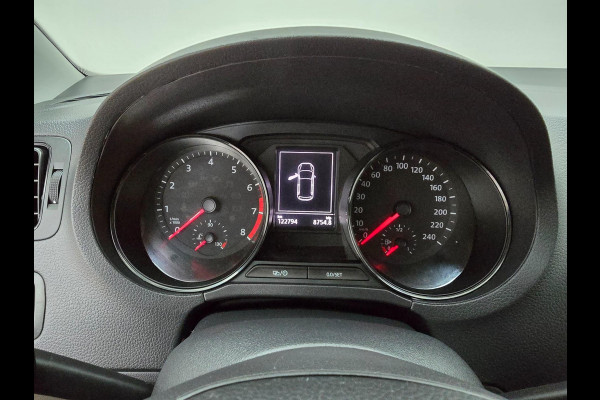 Volkswagen Polo Occasion 1.0 Business R met sportvelgen en bluetooth connecten | Tweedehands Volkswagen Polo zwart met airco | ALJ