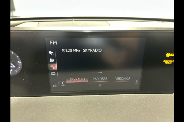 Lexus UX 250h Business Line | Adaptieve cruise control | Achteruitrijcamera | Hybrid!