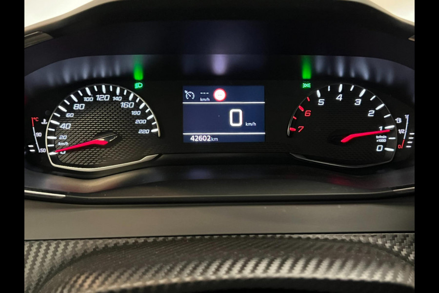 Peugeot 2008 1.2 PureTech 130pk Allure / Navi / Clima / LED / DAB