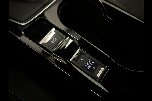 Peugeot 2008 1.2 PureTech 130pk Allure / Navi / Clima / LED / DAB