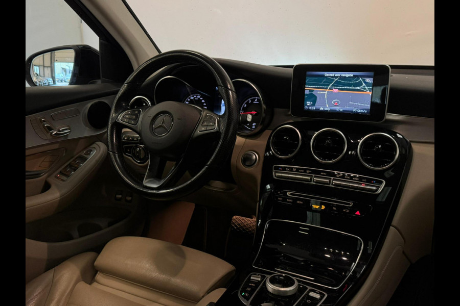 Mercedes-Benz GLC 250 4Matic / AMG / Pano / / Luchtvering / Memory