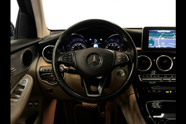 Mercedes-Benz GLC 250 4Matic / AMG / Pano / / Luchtvering / Memory