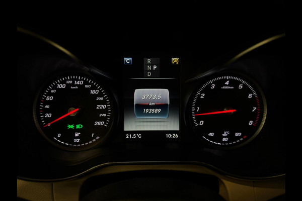 Mercedes-Benz GLC 250 4Matic / AMG / Pano / / Luchtvering / Memory