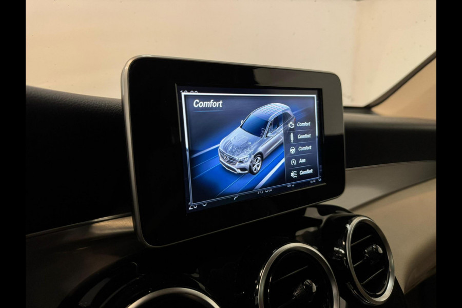 Mercedes-Benz GLC 250 4Matic / AMG / Pano / / Luchtvering / Memory