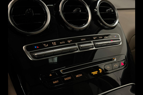 Mercedes-Benz GLC 250 4Matic / AMG / Pano / / Luchtvering / Memory