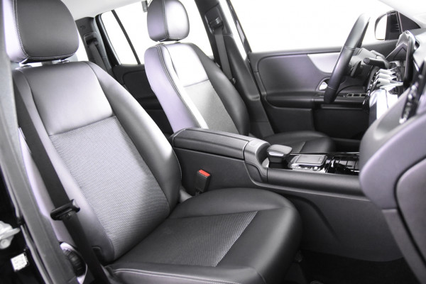 Mercedes-Benz Glb 200 *1ste Eigenaar*Leer*Navigatie*Stoelverwarming*
