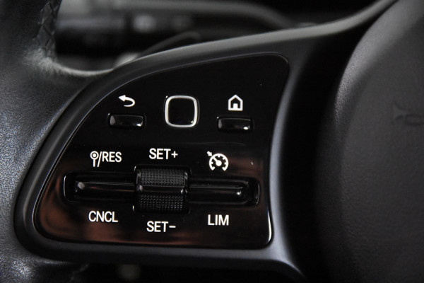 Mercedes-Benz Glb 200 *1ste Eigenaar*Leer*Navigatie*Stoelverwarming*