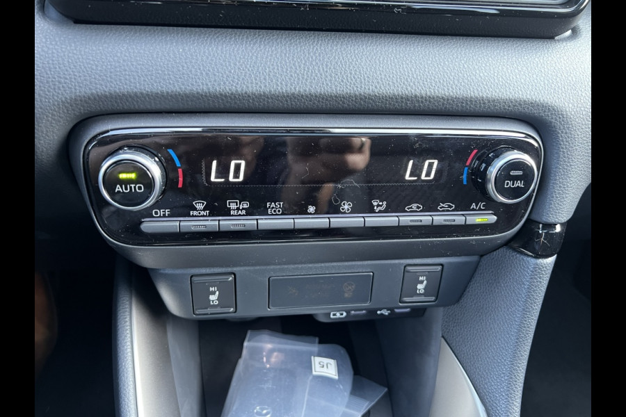 Mazda 2 Hybrid Homura Plus/navi/panoramadak/€3000,- voordeel