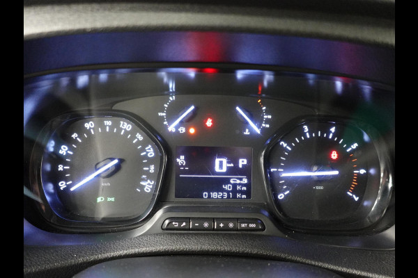 Opel Vivaro 2.0 CDTI 145 pk Automaat L2H1 Edition 3-zits Airco Navigatie Bluetooth Cruise Control Trekhaak