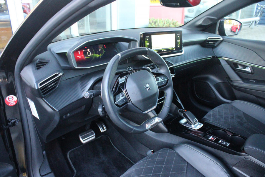 Peugeot 208 1.2 130PK AUTOMAAT GT PACK | PANORAMA DAK | ALCANTARA BEKLEDING | ACHTERUITRIJ CAMERA | ADAPTIVE CRUISE CONTROL | FULL LED KOPLAMPEN | 3-D INSTRUMENTENPANEEL | STOEL VERWARMING | 17" LICHTMETALEN VELGEN | ALL SEASON BANDEN | DODEHOEK DETECTIE | NAVIGATIE | APPLE CARPLAY/ANDROID AUTO | DAB+ RADIO |