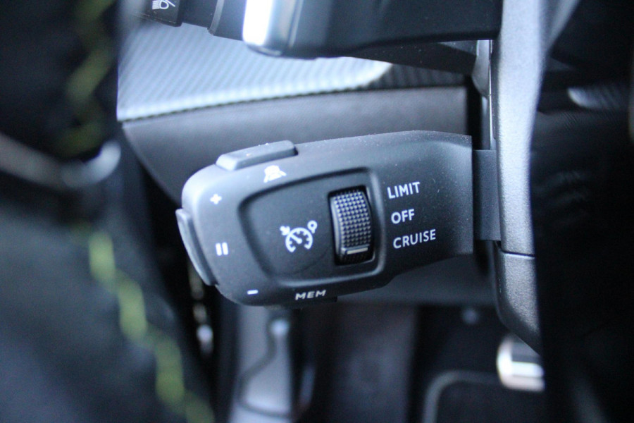 Peugeot 208 1.2 130PK AUTOMAAT GT PACK | PANORAMA DAK | ALCANTARA BEKLEDING | ACHTERUITRIJ CAMERA | ADAPTIVE CRUISE CONTROL | FULL LED KOPLAMPEN | 3-D INSTRUMENTENPANEEL | STOEL VERWARMING | 17" LICHTMETALEN VELGEN | ALL SEASON BANDEN | DODEHOEK DETECTIE | NAVIGATIE | APPLE CARPLAY/ANDROID AUTO | DAB+ RADIO |