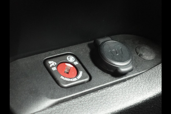 Opel Vivaro 2.0 BlueHDi 145PK L2 Automaat Trekhaak Apple carplay Cruise control Parkeersensoren