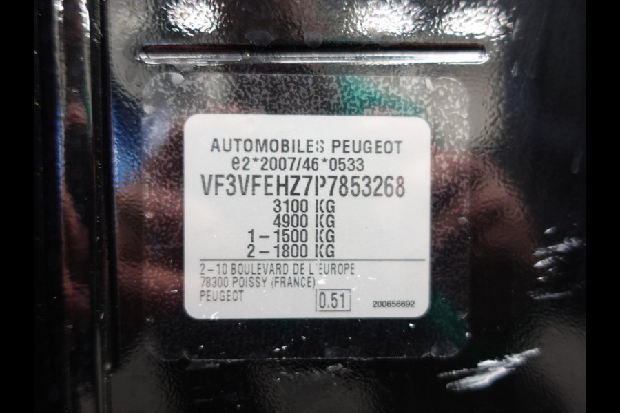 Peugeot Expert 2.0 BlueHDI 180 pk L3H1 Long Premium Automaat Navigatie Trekhaak Apple Carplay/ Android Auto Cruise control Airco Parkeersensoren