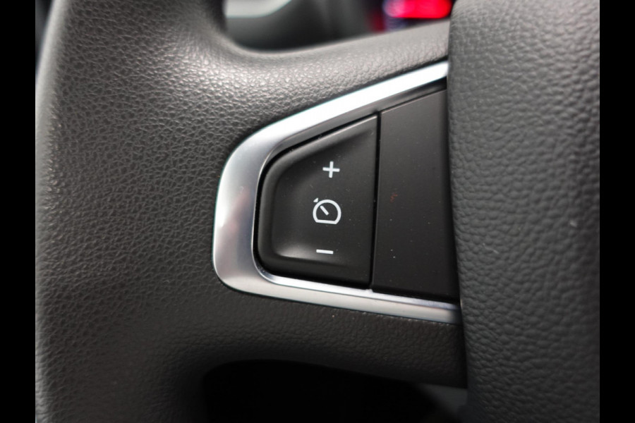Renault Master T35 2.3 dCi 150PK L2H2 Energy Work Edition Airco Cruise Control Camera Navi PDCA Trekhaak
