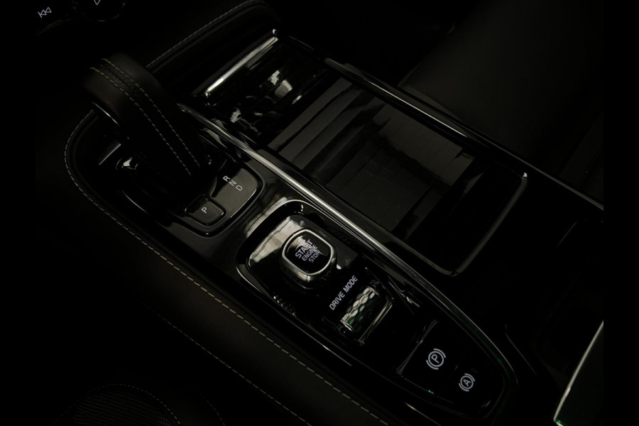 Volvo S60 2.0 Recharge T8 AWD R-Design / BTW / Harman / Trekhaak