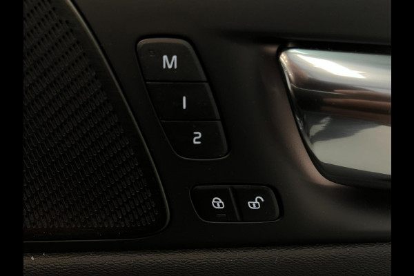 Volvo S60 2.0 Recharge T8 AWD R-Design / BTW / Harman / Trekhaak