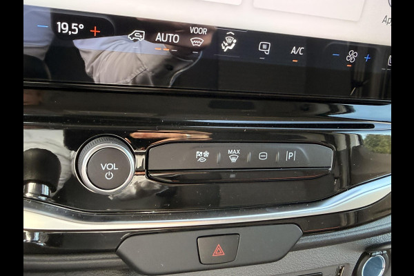 Ford Transit 350 2.0 TDCI L4H3 Trend RWD | SCI | 130pk | Navigatiesysteem SYNC4 | Stoelverwarming  | Elektrisch inklapbare buitenspiegels | Elektrisch verstelbare bestuurdersstoel | Passagiersairbag | Allweather banden | Laadruimte beschermingspakket | 150 watt/230V aansluitpunt tussen voorstoelen | Handmatige regeneratie roetfilter | Reservewiel | Centrale dubbele vergrendeling | Camera met LED Downlighter