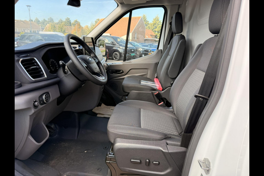 Ford Transit 350 2.0 TDCI L4H3 Trend RWD | SCI | 130pk | Navigatiesysteem SYNC4 | Stoelverwarming  | Elektrisch inklapbare buitenspiegels | Elektrisch verstelbare bestuurdersstoel | Passagiersairbag | Allweather banden | Laadruimte beschermingspakket | 150 watt/230V aansluitpunt tussen voorstoelen | Handmatige regeneratie roetfilter | Reservewiel | Centrale dubbele vergrendeling | Camera met LED Downlighter