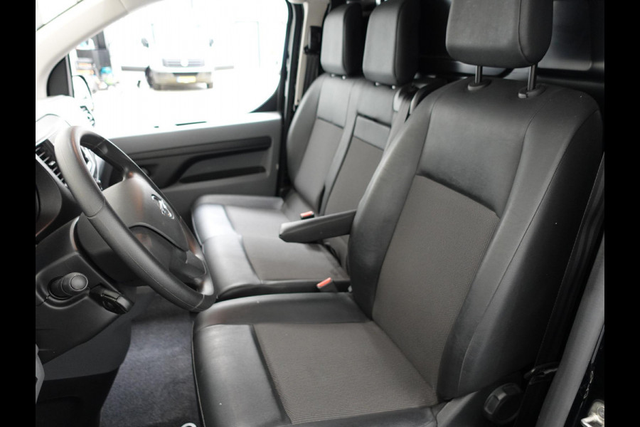 Opel Vivaro-e 75kWh L2H1 Innovation Automaat Cruise Control Airco Navi Camera 3-zits